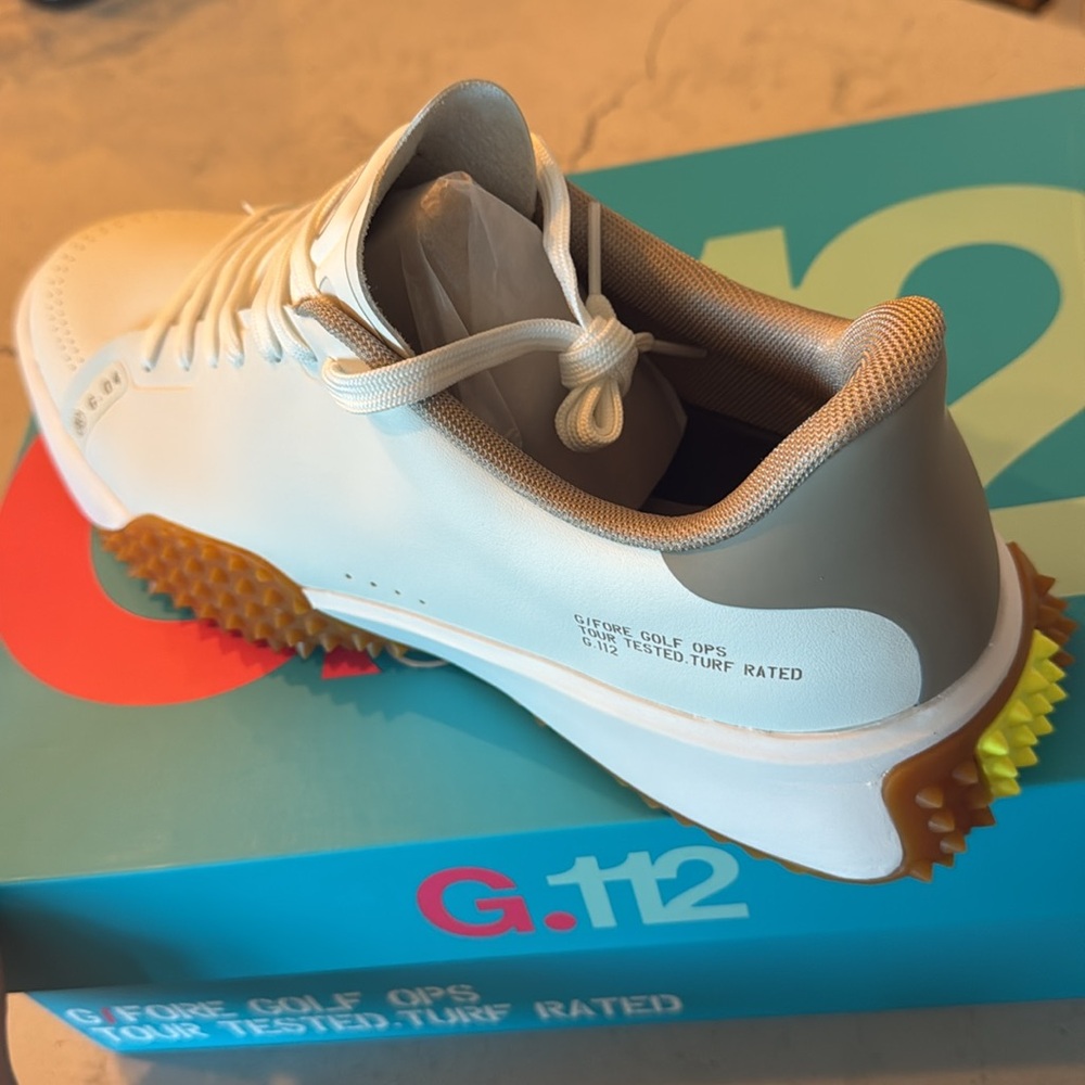 G Fore men’s G.112 golf shoes white size 15 in dune/Gum - Picture 2 of 4